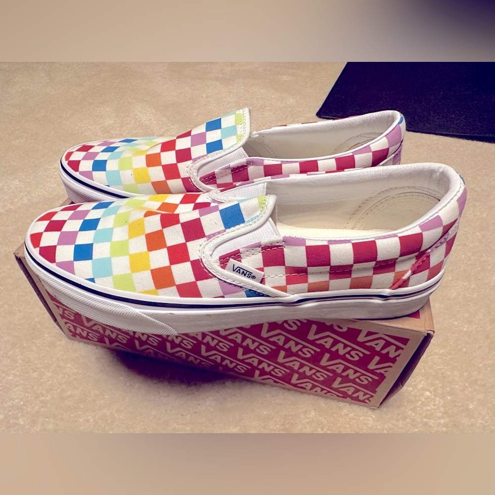 Vans Classic Slip-on Size 10 women/ 8.5 men in Checkerboard Rainbow